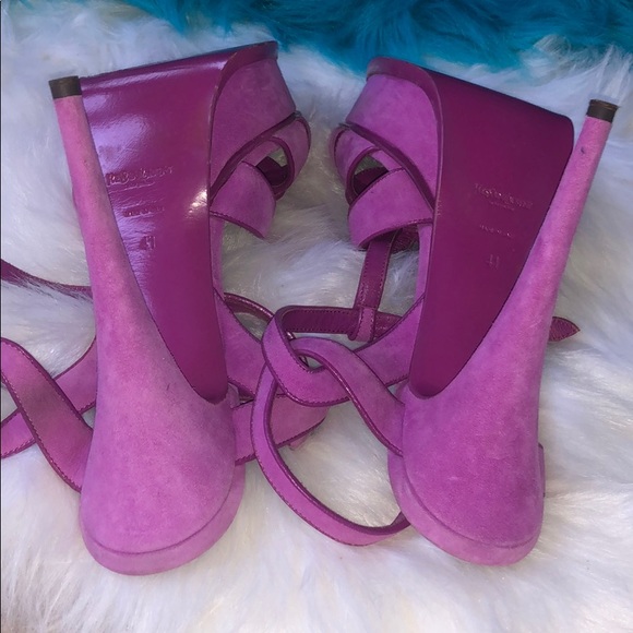 Suede and leather fuchsia heels - Picture 2 of 8